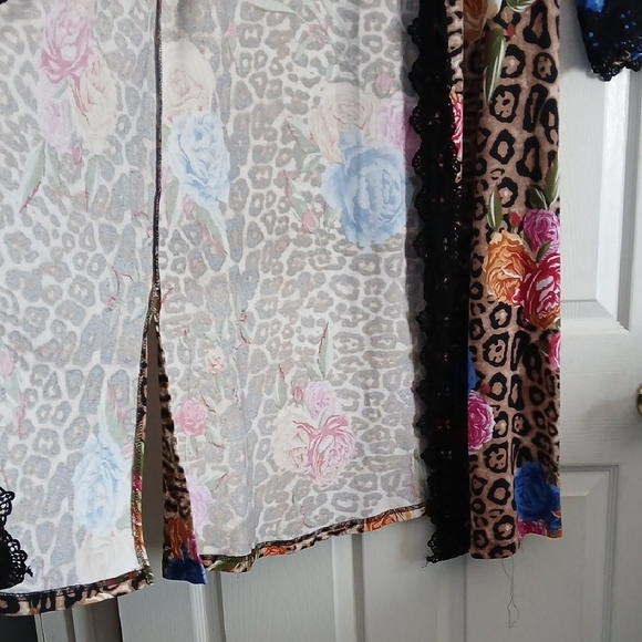 Fashion Bug Multicolor Floral Leopard Robe - Picture 6 of 7